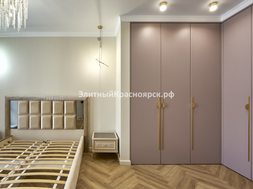 Квартира с четырьмя спальнями в Преображенском цена 45000000.00