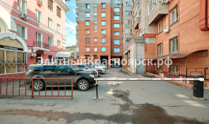 В сердце города в красивом доме цена 23000000.00 Фото 3.