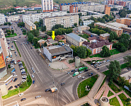 Здание рядом с РЦ «Космос» Здание рядом с РЦ «Космос»